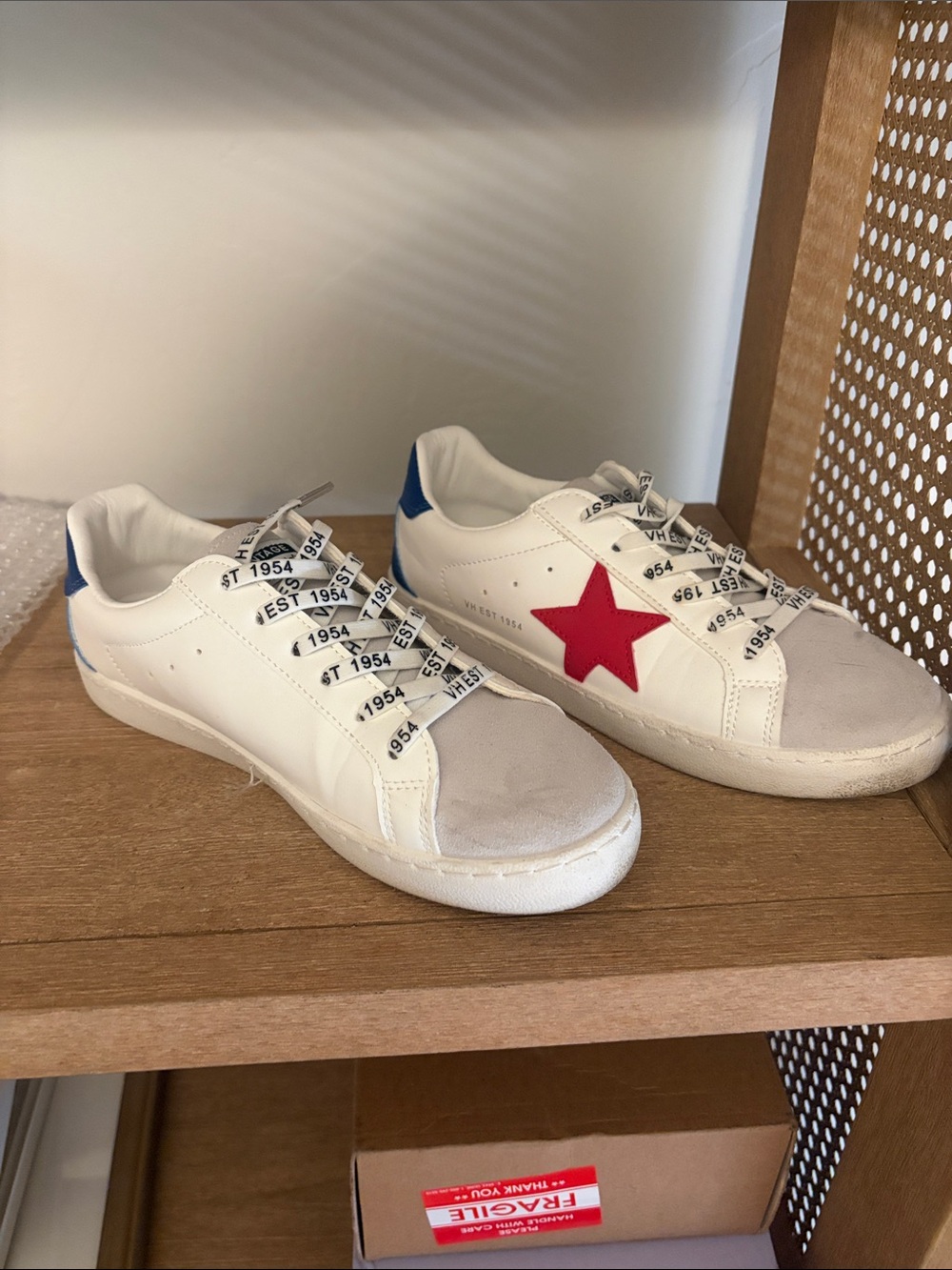 Vintage Havana White Leather Sneakers with Red Star and Blue Heel Tab